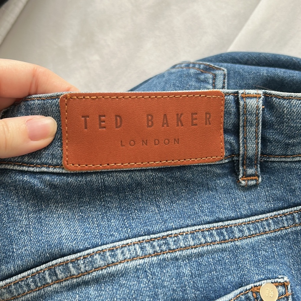 Jeans - Picture 3 of 5